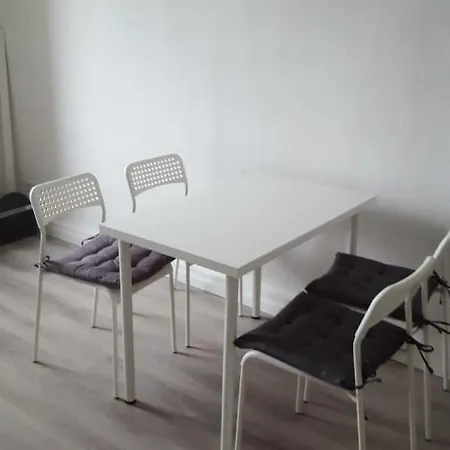 Monteurwohnung Bei Nina Apartment Zeitz